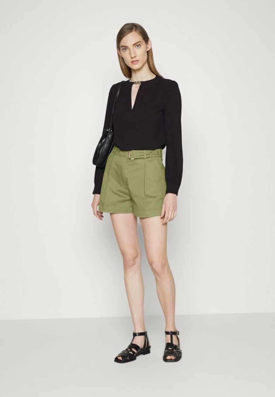 New Michael Michael Kors Shorts Smoky Olive