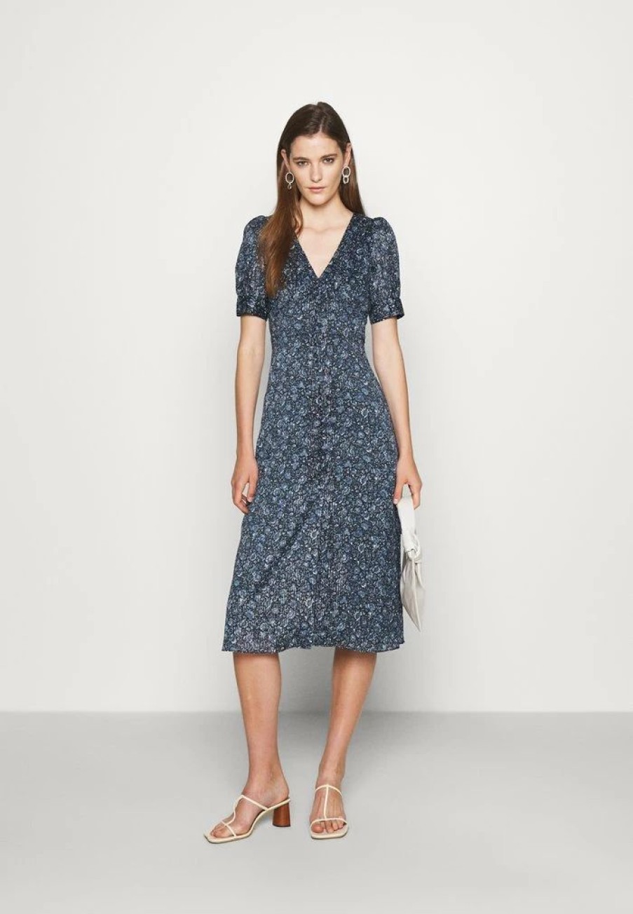 Wholesale Michael Michael Kors Hippie Down Day Dress Chambray