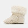 Best Michael Michael Kors Baby Leydon First Shoes Vanilla/Gold