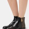 Best Michael Michael Kors Lainey Classic Ankle Boots Black/Brown