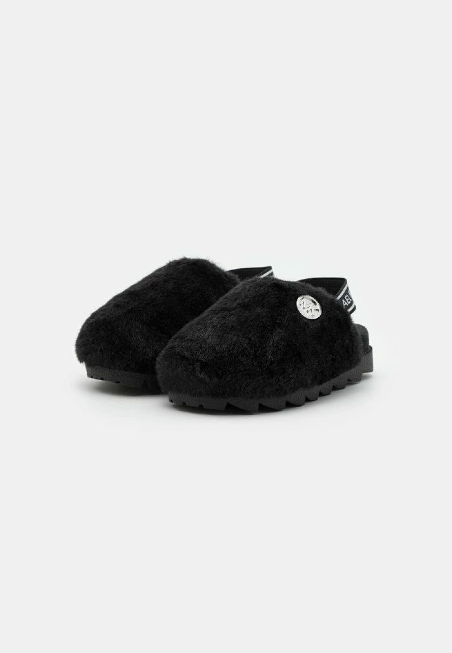 Wholesale Michael Michael Kors Janis Kamryn Slippers Black