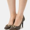 New Michael Michael Kors Izzy Flex Classic Heels Brown