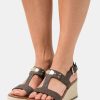 New Michael Michael Kors Plate Wedge Platform Sandals Brown/Multi-Coloured