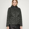 Clearance Michael Michael Kors Reversible Logo Packable Light Jacket Black Dot/Black