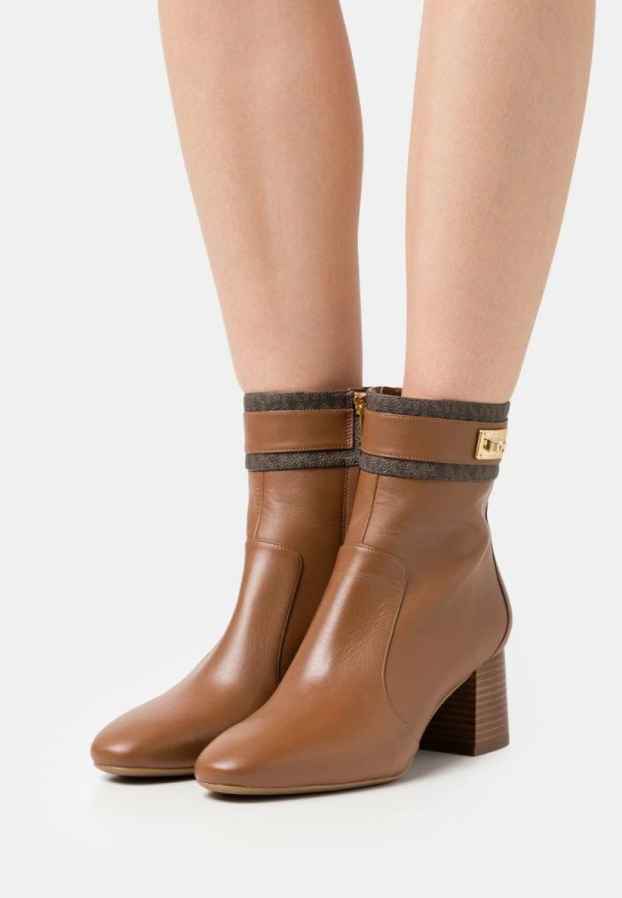 Hot Michael Michael Kors Padma Strap Bootie Classic Ankle Boots Brown/Luggage