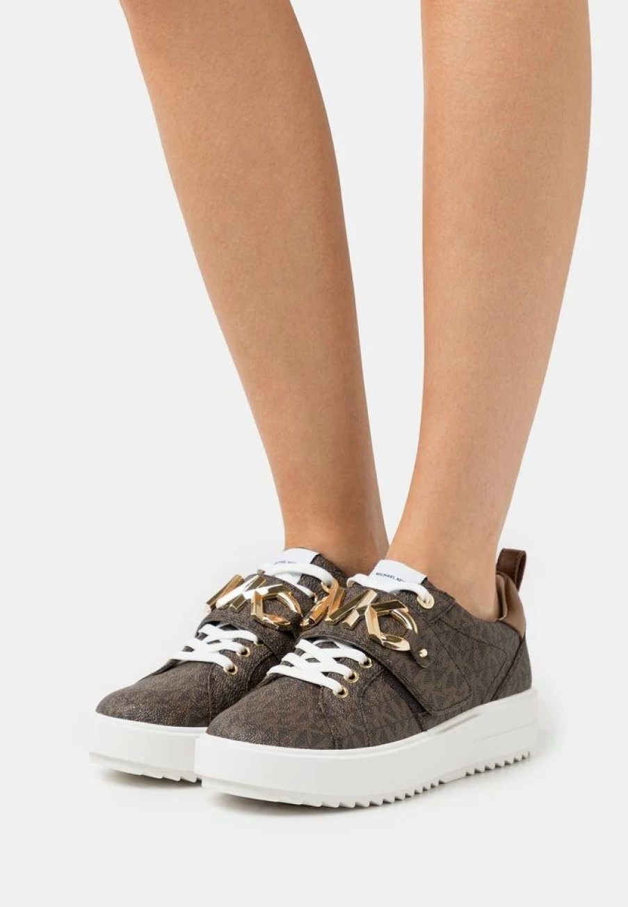 Wholesale Michael Michael Kors Emmett Strap Lace Up Trainers Brown