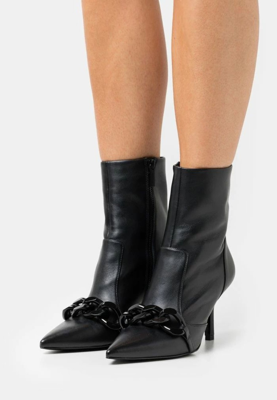 New Michael Michael Kors Scarlett Bootie Classic Ankle Boots Black